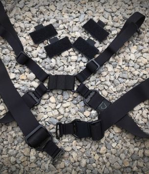 H-type suspenders made of 40mm tape with mounting loops