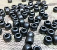 Black spacer bead