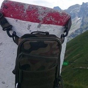 2 D-rings on both sides on the top MOLLE webbing height +9pln